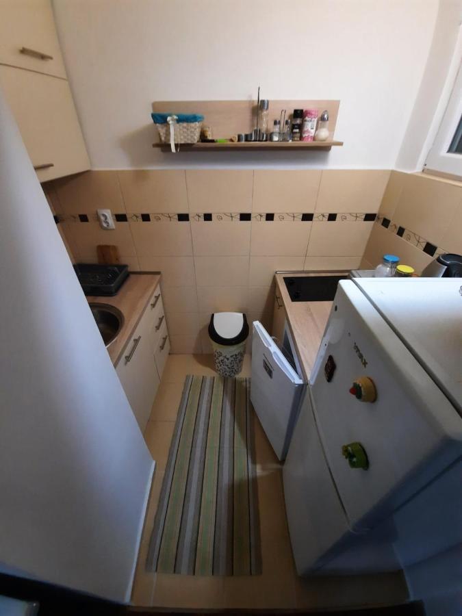 Apartments Mila Цетине Екстериор снимка