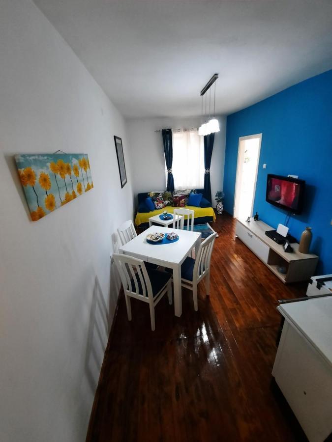 Apartments Mila Цетине Екстериор снимка