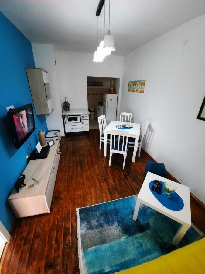 Apartments Mila Цетине Екстериор снимка