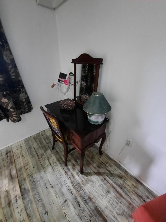 Apartments Mila Цетине Екстериор снимка